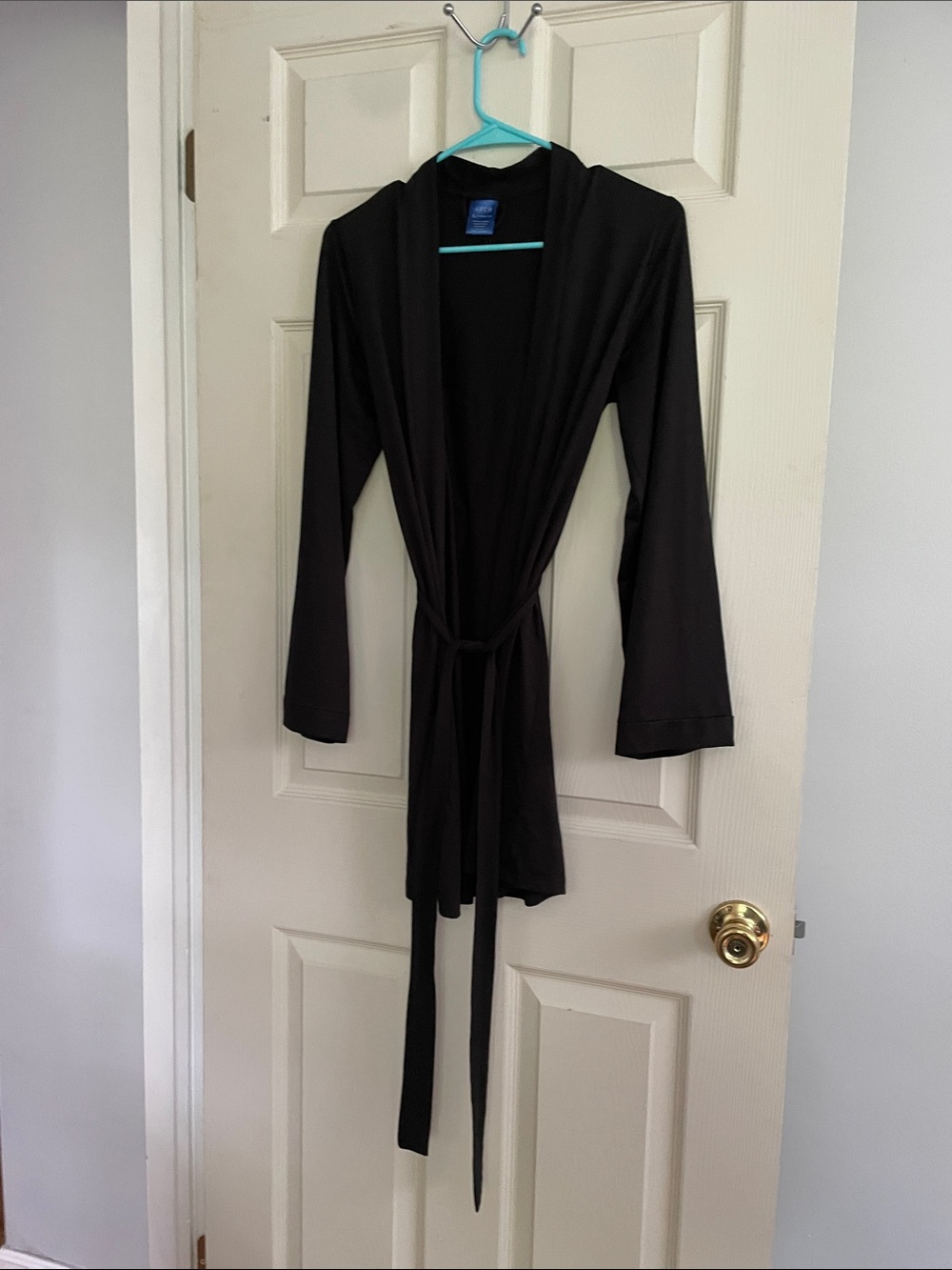 Classic Black Women's Robe apt 9